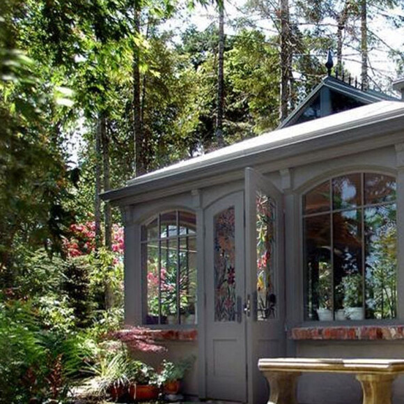 La maison "Mille Fleurs" qu'occupent le prince Harry, Meghan Markle et leur fils Archie sur l'île de Vancouver, au Canada, depuis la fin d'année 2019.