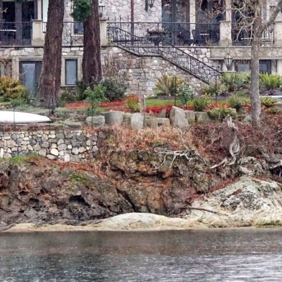 La maison "Mille Fleurs" qu'occupent le prince Harry, Meghan Markle et leur fils Archie sur l'île de Vancouver, au Canada, depuis la fin d'année 2019.