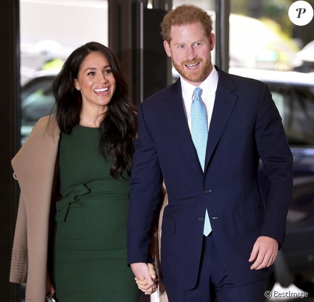 Le prince Harry, duc de Sussex, et Meghan Markle, duchesse de Sussex, arrivent à la cérémonie des WellChild Awards à Londres le 15 octobre 2019.