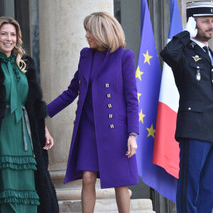 La première dame Brigitte Macron accueille Fabiola Yanez, la femme du président de l'Argentine, au palais de l'Elysée à Paris le 5 février 2020. © Giancarlo Gorassini / Bestimage