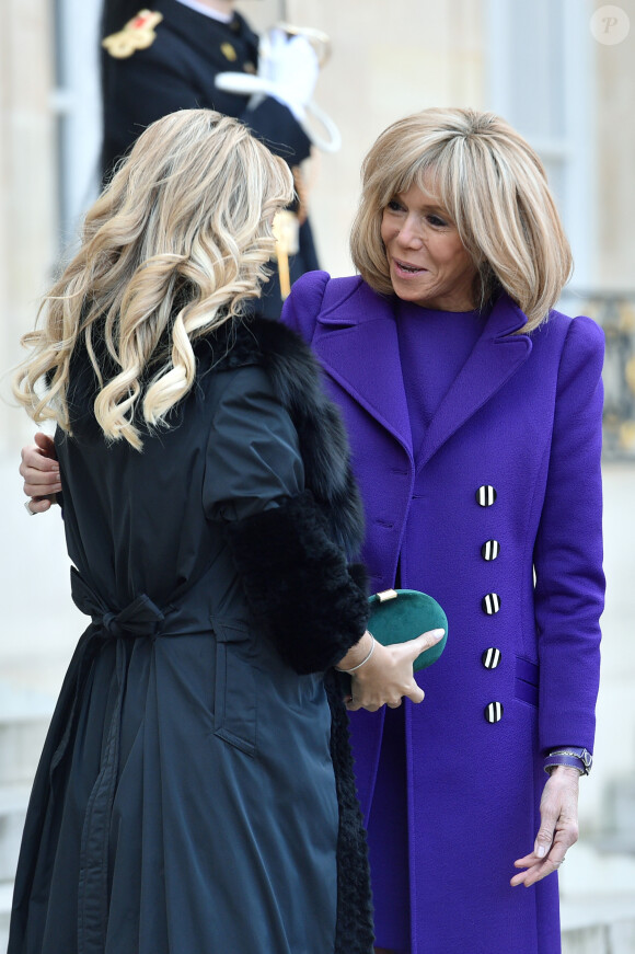 La première dame Brigitte Macron accueille Fabiola Yanez, la femme du président de l'Argentine, au palais de l'Elysée à Paris le 5 février 2020. © Giancarlo Gorassini / Bestimage