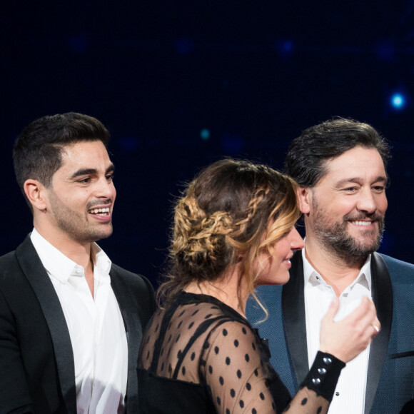 Exclusif - Christophe Licata, Titoff, Laurent Kerusoré, Laetitia Milot et son père - Enregistrement de l'émission "La Boîte à secrets 3" à Paris, présentée par F.Bollaert, et qui sera diffusée le 7 février sur France 3. Le 22 janvier 2020 © Tiziano Da Silva / Bestimage