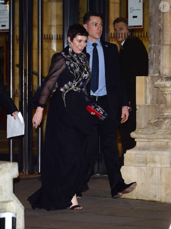 Olivia Colman - People à la sortie de la soirée des BAFTA Awards 2020 à Londres. Le 2 février 2020.