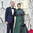 Olivia Colman et son mari Ed Sinclair - Photocall des arrivées de la 91e cérémonie des Oscars 2019 au théâtre Dolby à Hollywood, Los Angeles. Le 24 février 2019.