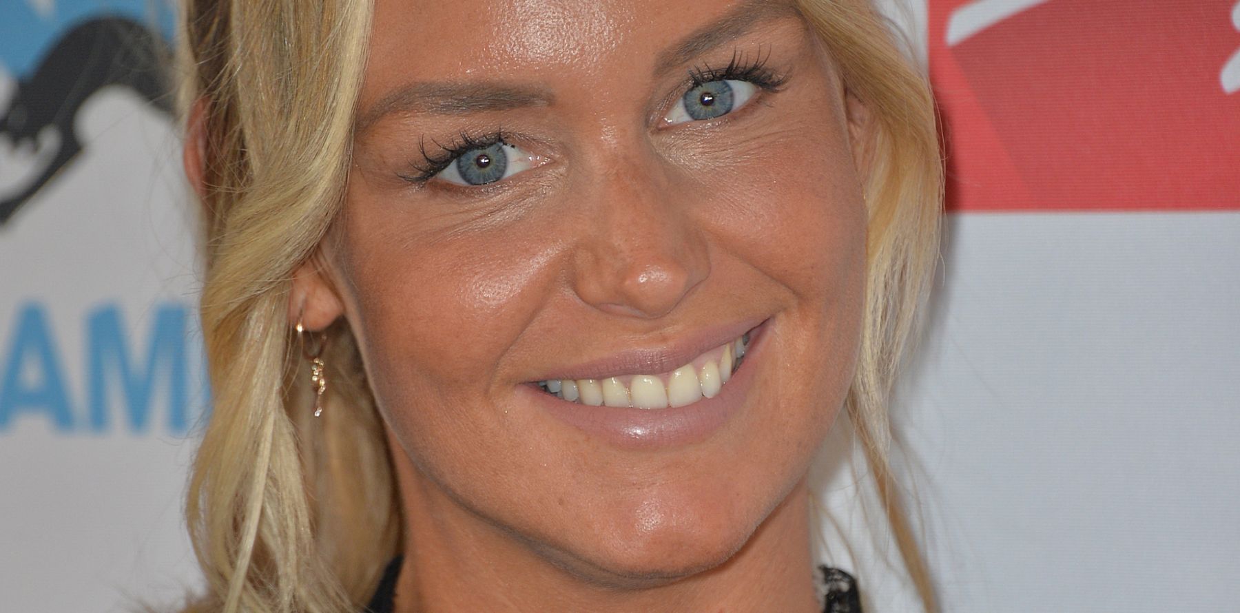 Aurelie Van Daelen Et Nicolas Godard Rupture Aurélie Van Daelen en couple... avec le BFF de son ex de Secret Story -  Purepeople