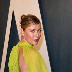 Maria Sharapova assiste à la soirée "Vanity Fair Oscar Party" après la 92ème cérémonie des Oscars 2019 au Wallis Annenberg Center for the Performing Arts. Elle porte une robe Valentino. Los Angeles, le 9 février 2020.