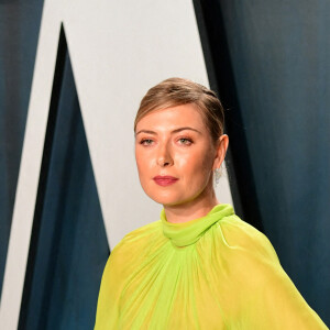Maria Sharapova assiste à la soirée "Vanity Fair Oscar Party" après la 92ème cérémonie des Oscars 2019 au Wallis Annenberg Center for the Performing Arts. Elle porte une robe Valentino. Los Angeles, le 9 février 2020.