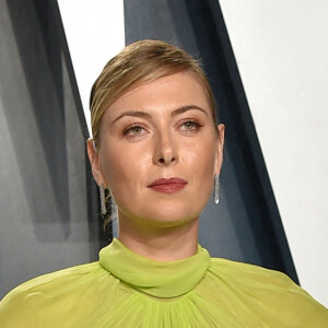 Maria Sharapova assiste à la soirée "Vanity Fair Oscar Party" après la 92ème cérémonie des Oscars 2019 au Wallis Annenberg Center for the Performing Arts. Elle porte une robe Valentino. Los Angeles, le 9 février 2020.