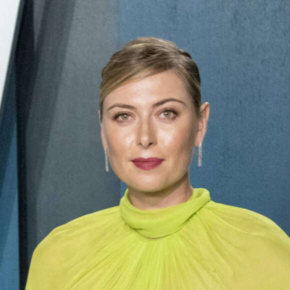 Maria Sharapova assiste à la soirée "Vanity Fair Oscar Party" après la 92ème cérémonie des Oscars 2019 au Wallis Annenberg Center for the Performing Arts. Elle porte une robe Valentino. Los Angeles, le 9 février 2020.
