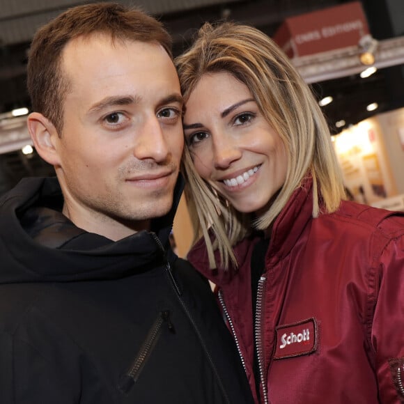 Hugo Clément et sa compagne Alexandra Rosenfeld (Miss France 2006) - Salon du livre de Paris le 16 mars 2019. © Cédric Perrin/Bestimage