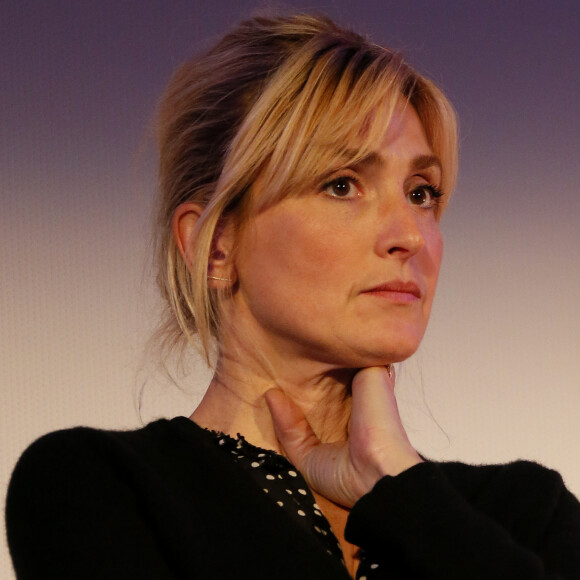 Exclusif - L'actrice, réalisatrice, productrice et compagne de l'ex president de la Republique F. Hollande, Julie Gayet ouvre le 28ème Festival du cinéma de Sarlat, le 12 novembre 2019 © Patrick Bernard/ Bestimage