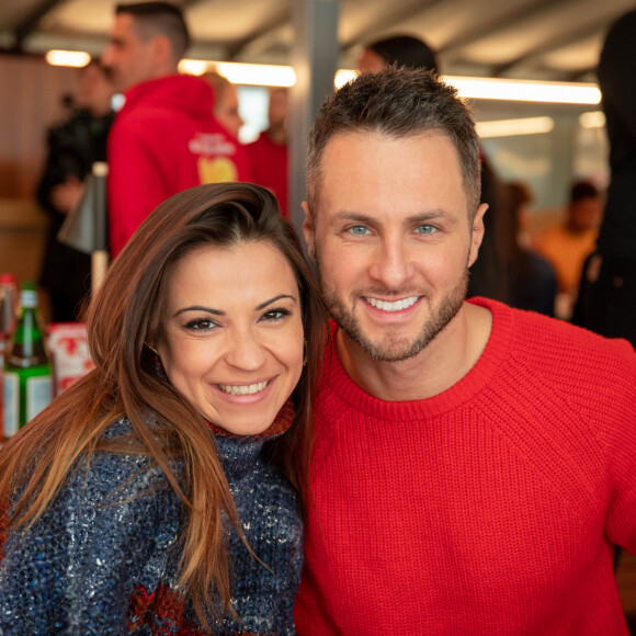 Denitsa Ikonomova et Christian Millette- Record du monde du plus grand Italian Kiss, le plus grand nombre de couples mangeant le même spaghetti, au restaurant Vapiano de La Défense, à Paris, le 14 février 2020, pour la Saint-Valentin.