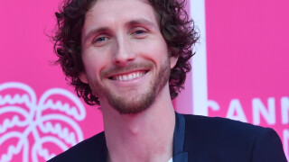 Baptiste Lecaplain papa gaga : rares photos avec sa fille Thelma