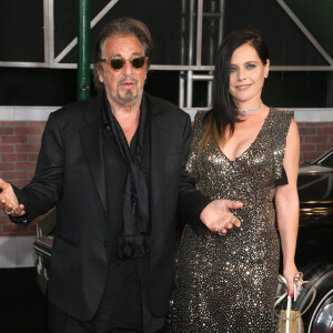 Al Pacino et Meital Dohan à l'avant-première du film "The Irishman" à Los Angeles le 24 octobre 2019.
