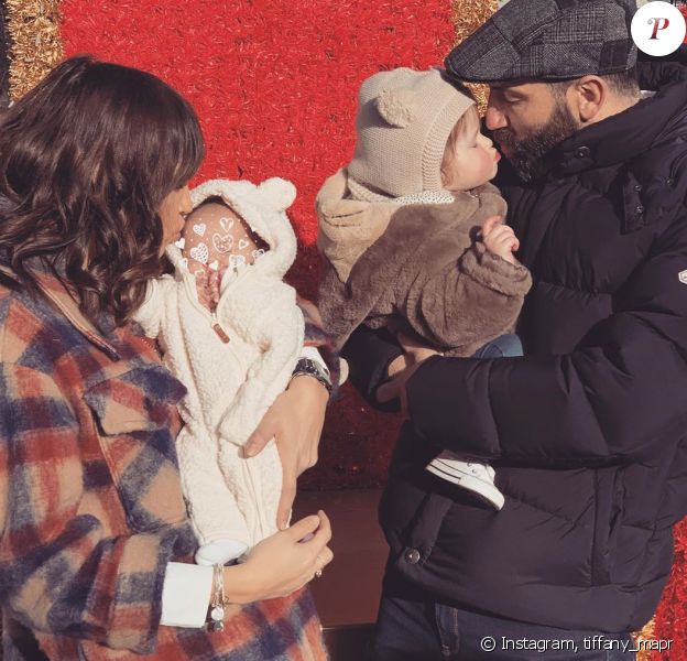Tiffany et Justin de "Mariés au premier regard" heureux avec leurs filles Romy et Zélie, le 12 janvier 2020