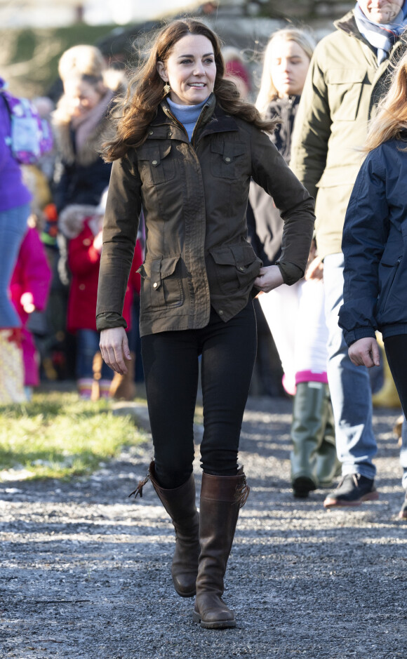Catherine Kate Middleton, duchesse de Cambridge, lors d'une visite à la Ark Open Farm à Newtownwards, Irlande le 12 février 2020.