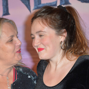 Valérie Damidot et sa fille Roxane Damidot - Projection exceptionelle de "La Reine des Neiges 2" au Grand Rex à Paris le 13 novembre 2019. © Veeren Ramsamy/Bestimage