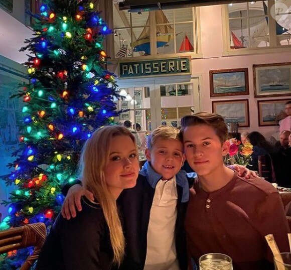 Ava, Deacon et Tennessee, les trois enfants de Reese Witherspoon. Instagram. Le 26 décembre 2019.