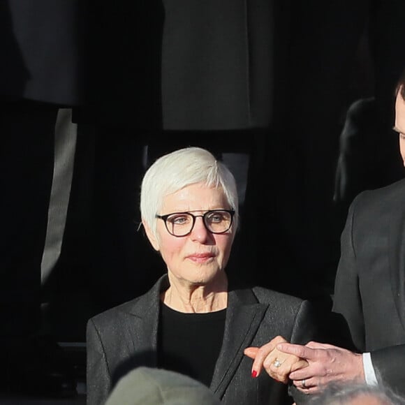 Le président Emmanuel Macron et Danièle Charasse, la veuve lors des obsèques de Michel Charasse en présence du Président de la République à Puy-Guillaume dans le Puy-de-Dôme le 26 février 2020. © Patrick Bernard / Bestimage