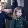 Le prince George de Cambridge et la princesse Charlotte de Cambridge lors de la messe de Noël en l'église Sainte-Marie-Madeleine à Sandringham au Royaume-Uni, le 25 décembre 2019.