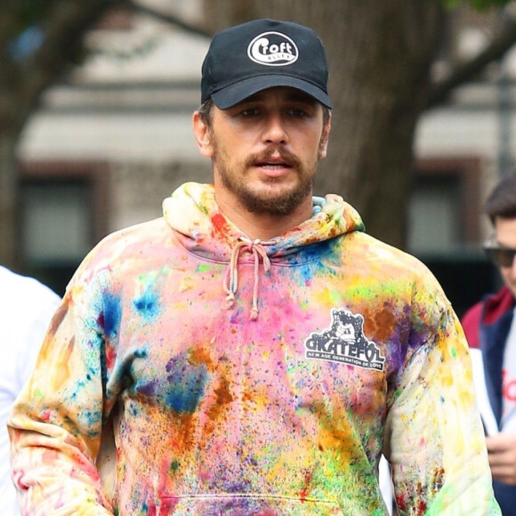 James Franco se promène à New York, le 4 octobre 2019.