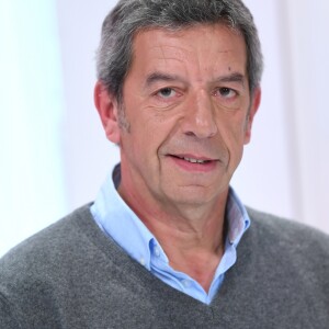 Exclusif - Michel Cymes - Enregistrement de l'émission "Vivement Dimanche prochain" au studio Gabriel à Paris, présentée par M.Drucker et diffusée le 21 avril 2019 sur France 2. Le 10 avril 2019 © Guillaume Gaffiot / Bestimage