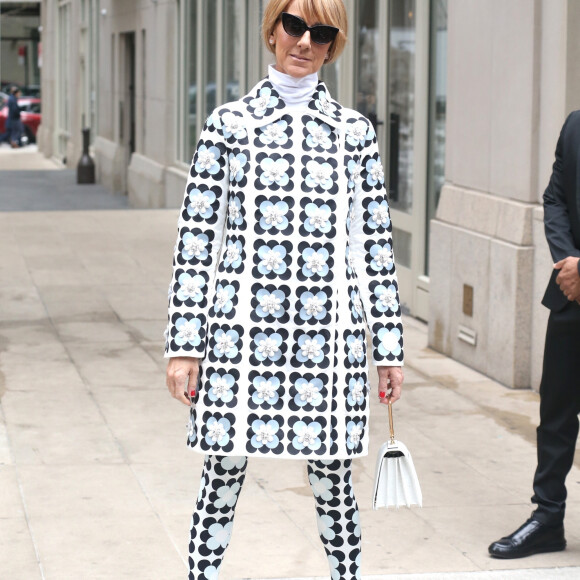 Céline Dion salue ses fans à New York, le 3 mars 2020.