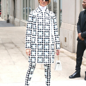 Céline Dion salue ses fans à New York, le 3 mars 2020.