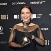 Juliette Binoche reçoit le prix European Achievement in World Cinema Award - European Film Awards 2019 à Berlin le 7 décembre 2019.