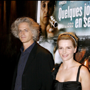 Santiago Amigorena et Juliette Binoche le 4 septembre 2006 à Paris.