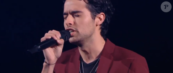 Sam et Romain s'affrontent lors des battles de "The Voice" - Talents de l'équipe de Lara Fabian. Emission du samedi 7 mars 2020, TF1