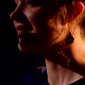 Louise et Don Pierre s'affrontent en battle dans "The Voice" - Talents de Marc Lavoine. Emissions du samedi 7 mars 2020, TF1