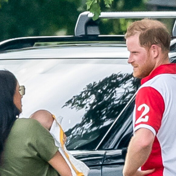 Le prince Harry, duc de Sussex, Meghan Markle, duchesse de Sussex et leur fils Archie Harrison Mountbatten-Windsor lors d'un match de polo de bienfaisance King Power Royal Charity Polo Day à Wokinghan, comté de Berkshire, Royaume Uni, le 10 juillet 2019.