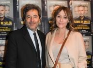 Daniela Lumbroso radieuse avec son mari, Fauve Hautot pétillante au théâtre