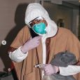 Naomi Campbell se protège contre le coronavirus (COVID 19). Los Angeles, le 10 mars 2020.
