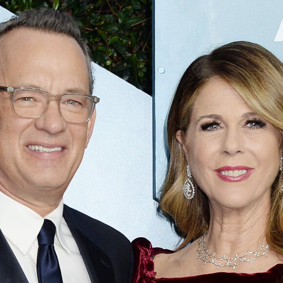 Tom Hanks et sa femme Rita Wilson - Photocall - 26ème cérémonie annuelle des "Screen Actors Guild Awards" ("SAG Awards") au "Shrine Auditorium" à Los Angeles, le 19 janvier 2020.