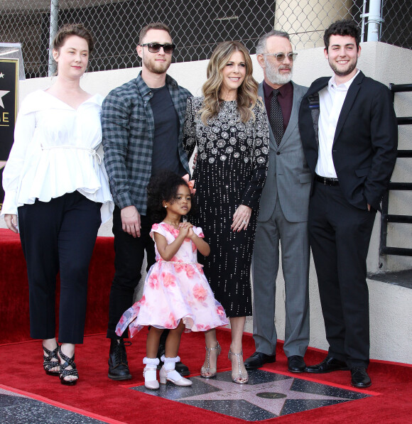 Rita Wilson avec son mari Tom Hanks, sa petite-fille, ses fils Chet Hanks et Truman Theodore Hanks et des membres de la famille - Rita Wilson reçoit son étoile sur le Walk Of Fame à Hollywood, Los Angeles, le 29 mars 2019