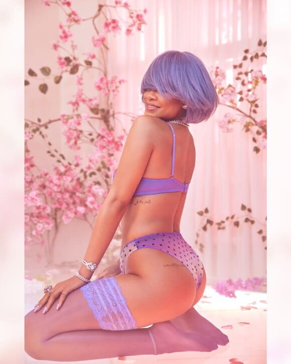 Rihanna pose pour la nouvelle collection de sa marque de lingerie, SavageXFenty. Janvier 2020.