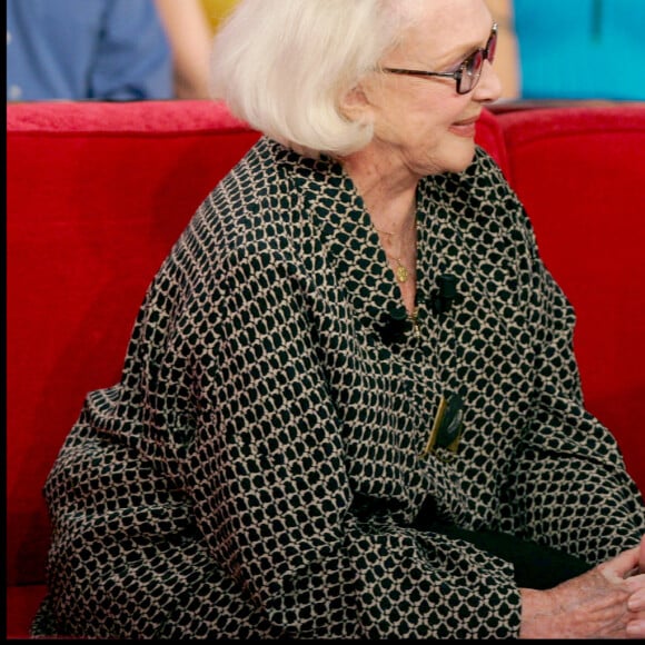 Rétro - Décès de l'actrice Micheline Presle à l'âge de 101 ans - MICHELINE PRESLE & SA FILLE TONIE MARSHALL . ENREGISTREMENT DE L'EMISSION ' VIVEMENT DIMANCHE . © Guillaume Gaffiot/Bestimage  