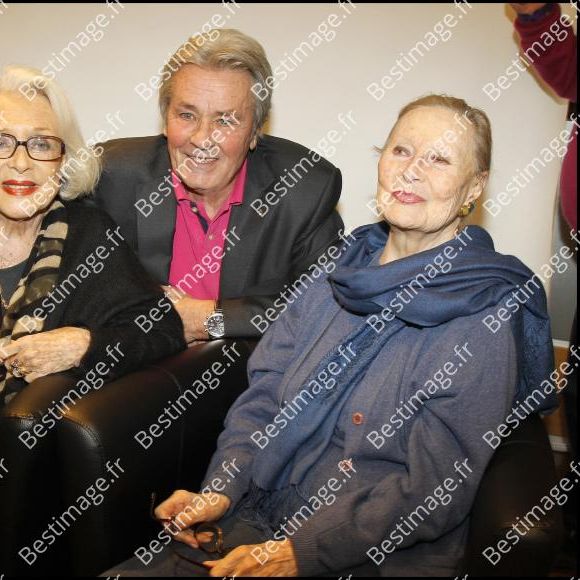 Rétro - Décès de l'actrice Micheline Presle à l'âge de 101 ans - MICHELE MORGAN, ALAIN DELON, MICHELINE PRESLE - PROJECTION CHEZ FRANCE TELEVISION DE "LES TROIS GLORIEUSES", DOCUMENTAIRES ECRIT PAR HENRY JEAN SERVAT, REALISE ET PRODUIT PAR FRANCE TELEVISION, RACONTE LES 3 MONUMENTS DU CINEMA FRANCAIS MICHELE MORGAN, MICHELINE PRESLE & DANIELE DARIEUX  