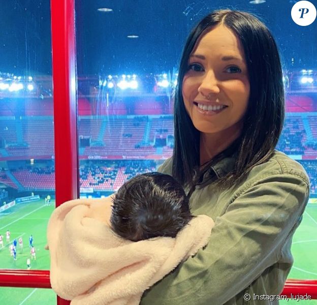 Lucie (L'amour est dans le pré) pose avec sa fille Swann sur Instagram - 29 février 2020