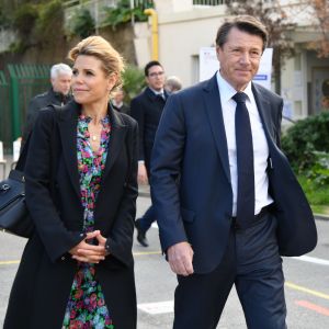 Christian Estrosi, le maire de Nice, et sa femme Laura Tenoudji Estrosi ont voté pour le 1er tour des élections municipales au collège Port Lympia à Nice le 15 mars 2020. © Bruno Bebert / Bestimage