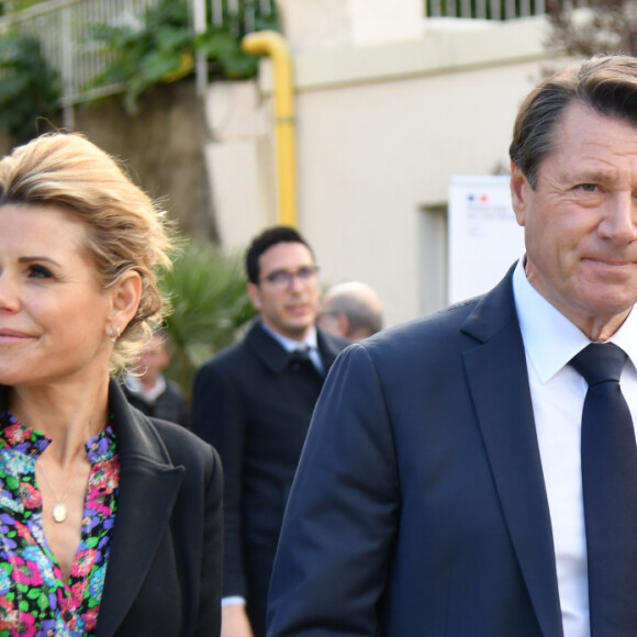 Christian Estrosi, le maire de Nice, et sa femme Laura Tenoudji Estrosi ont voté pour le 1er tour des élections municipales au collège Port Lympia à Nice le 15 mars 2020. © Bruno Bebert / Bestimage