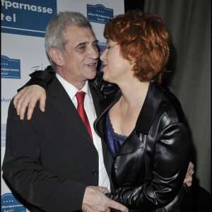 Véronique Genest et son mari Meyer Bokobza - Générale de la pièce "Madame Butterlight" au Théâtre de la Gaîté Montparnasse. Paris. Le 28 janvier 2009.