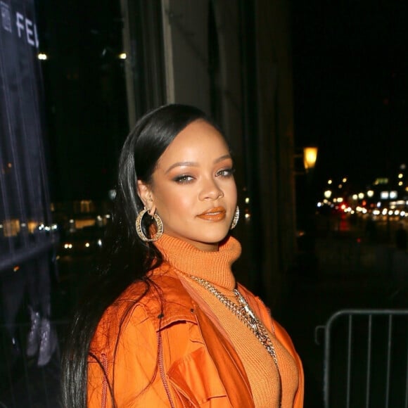 Rihanna à la sortie de l'évènement Bergdorf Goodman for her Fenty à New York, le 7 février 2020.