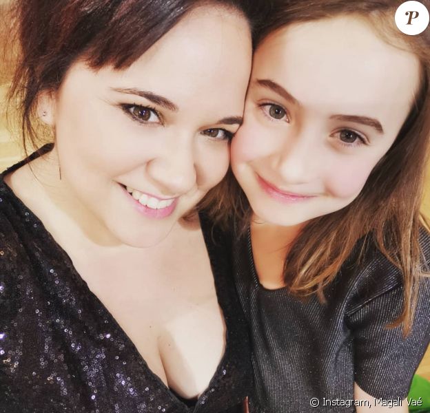 Magalie Vaé et sa fille Elia sur Instagram. Le 31 décembre 2019.