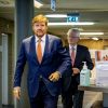 Le roi Willem-Alexander des Pays-Bas le 24 mars 2020 lors d'une visite de travail au GGD de Tilburg, qui a diagnostiqué la première infection de l'épidémie de Coronavirus (Covid-19) aux Pays-Bas le 27 février.