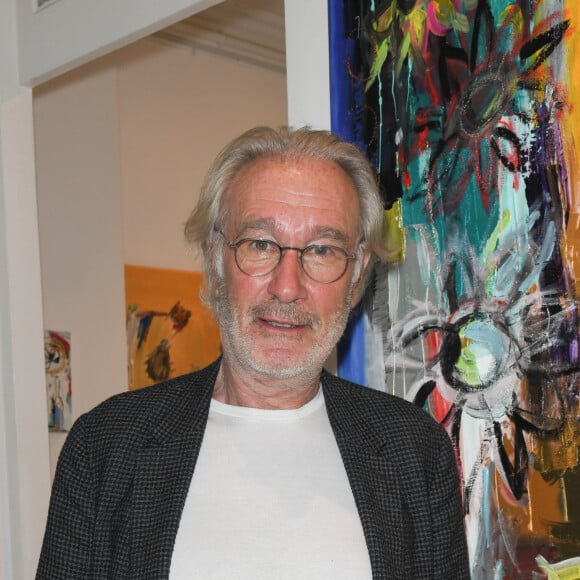 Bernard Le Coq au vernissage de l'exposition de l'artiste peintre Caroline Faindt à la Dorothy's Gallery à Paris, France, le 25 juin 2019. © Coadic Guirec/Bestimage