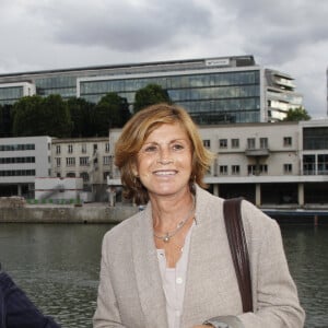 Bernard Le Coq et sa femme soirée sur le bateau Les Flots, à Paris, en 2012.