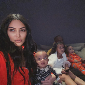 Kim Kardashian, Kanye West et leurs quatre enfants, Psalm, North, Chicago et Saint West. Mars 2020.
